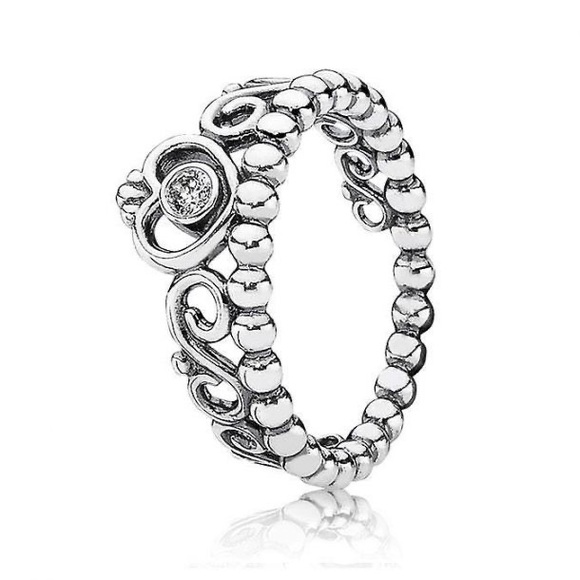 Pandora Princess Tiara Crown Ring